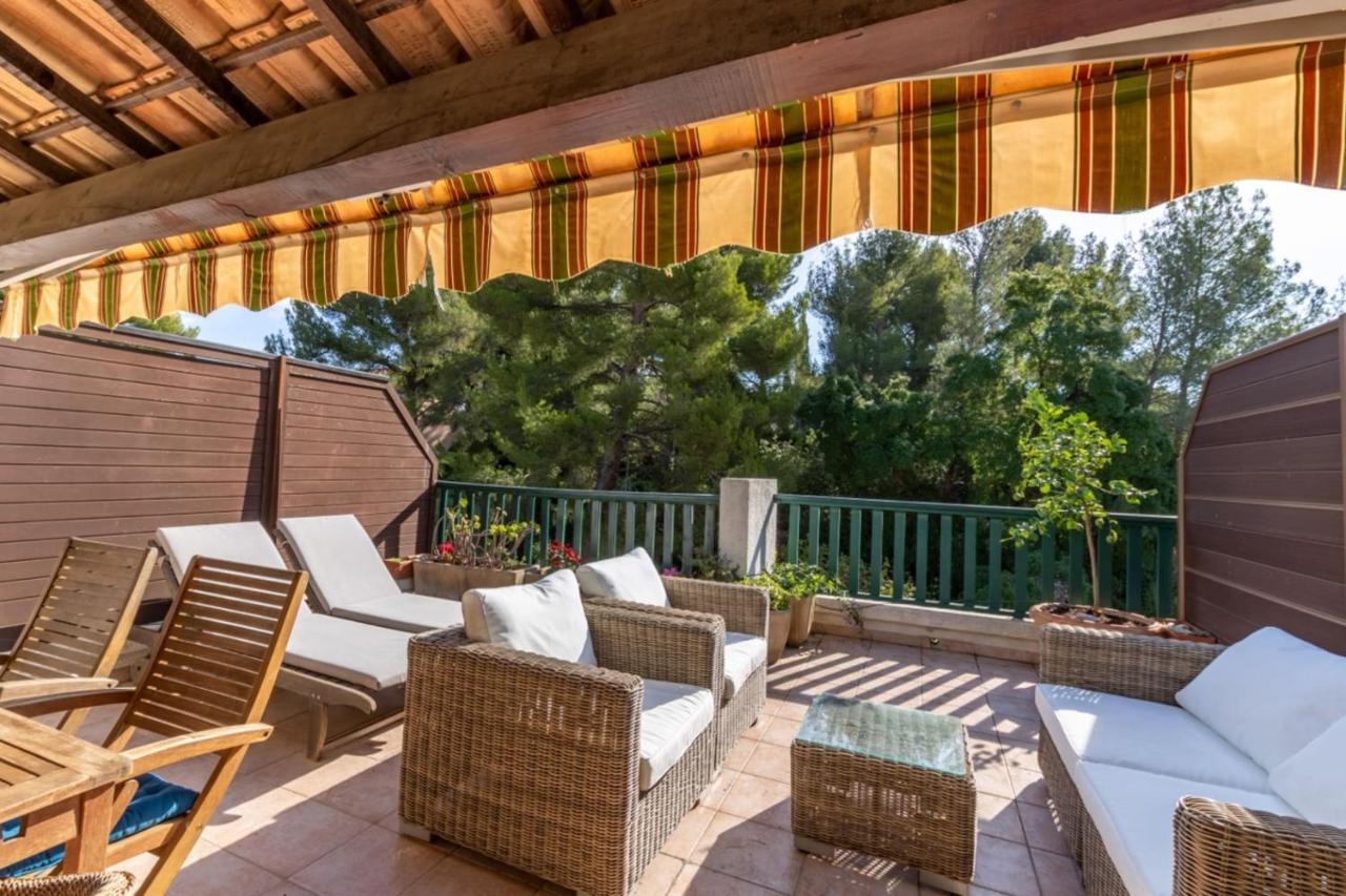 דירות בנדול Nice Apt For 4 With Terrace And Pool מראה חיצוני תמונה